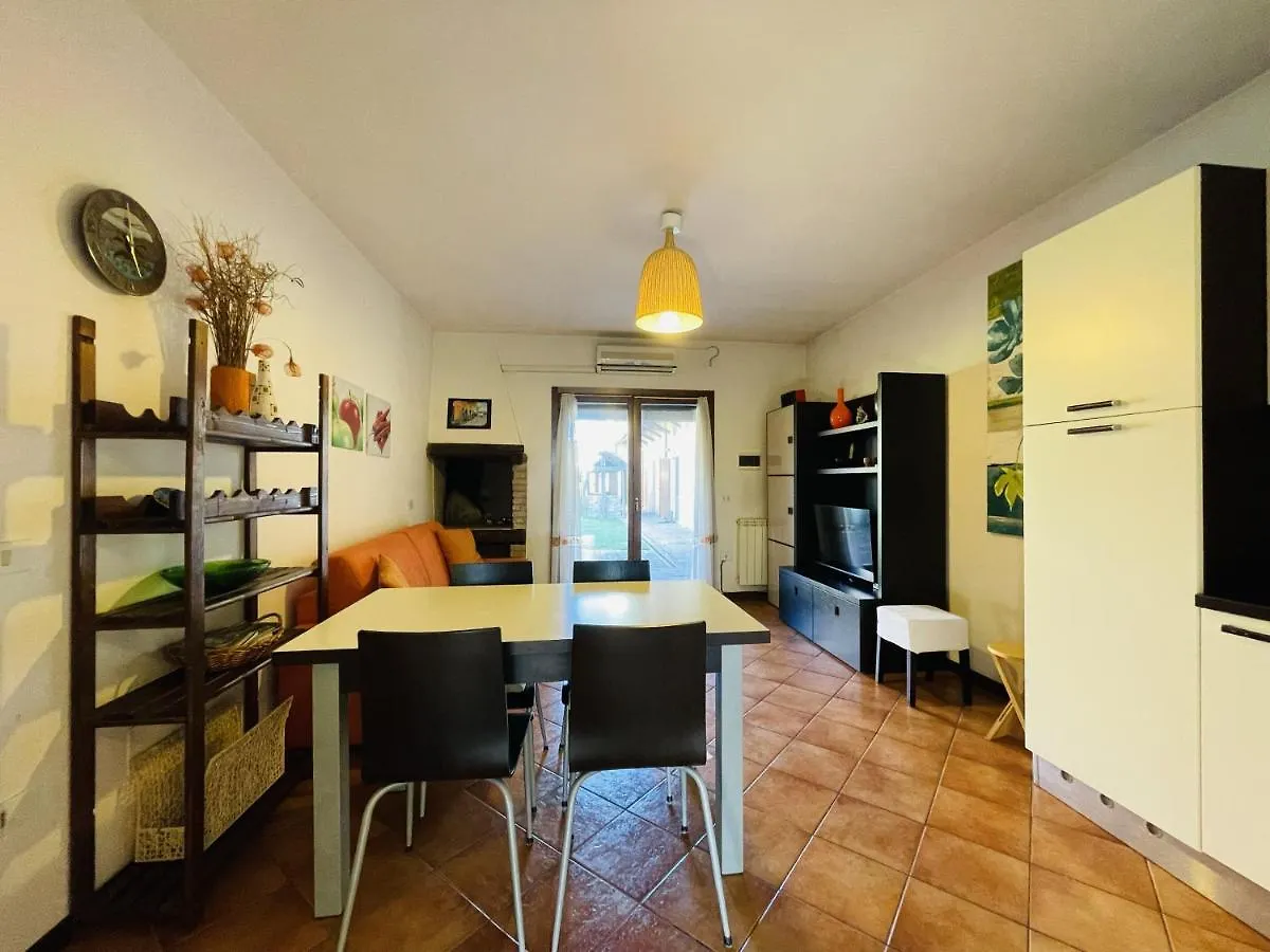 Apartment Ferienwohnung Borgo Del Nibbio Porto Levante