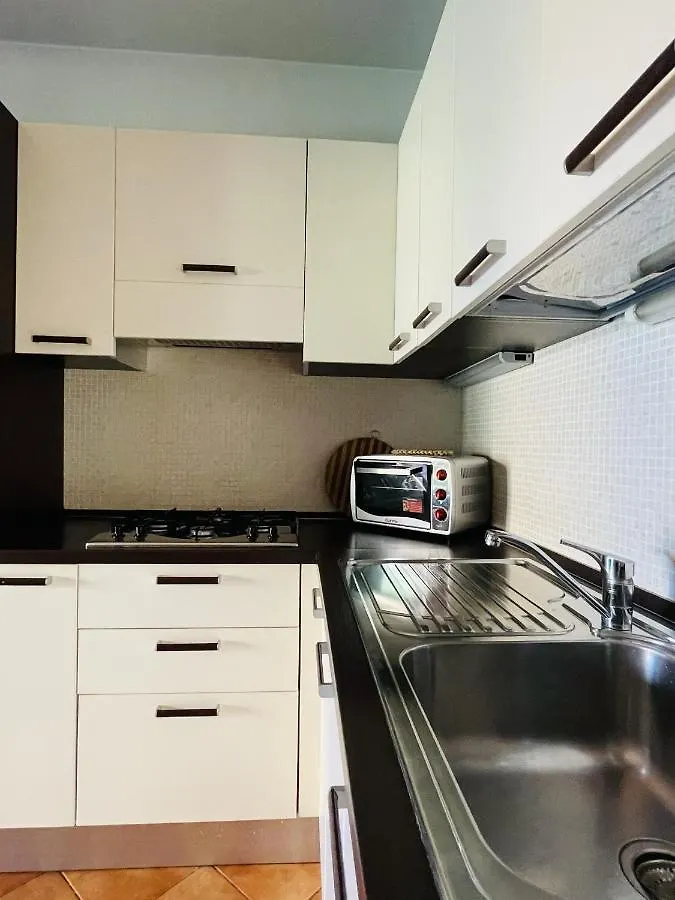 Apartament Borgo Del Nibbio Porto Levante 0*,  Włochy